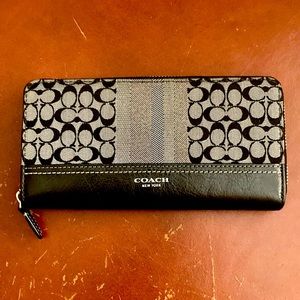 Authentic Coach wallet Legacy Stripe black grey metallic signature continental